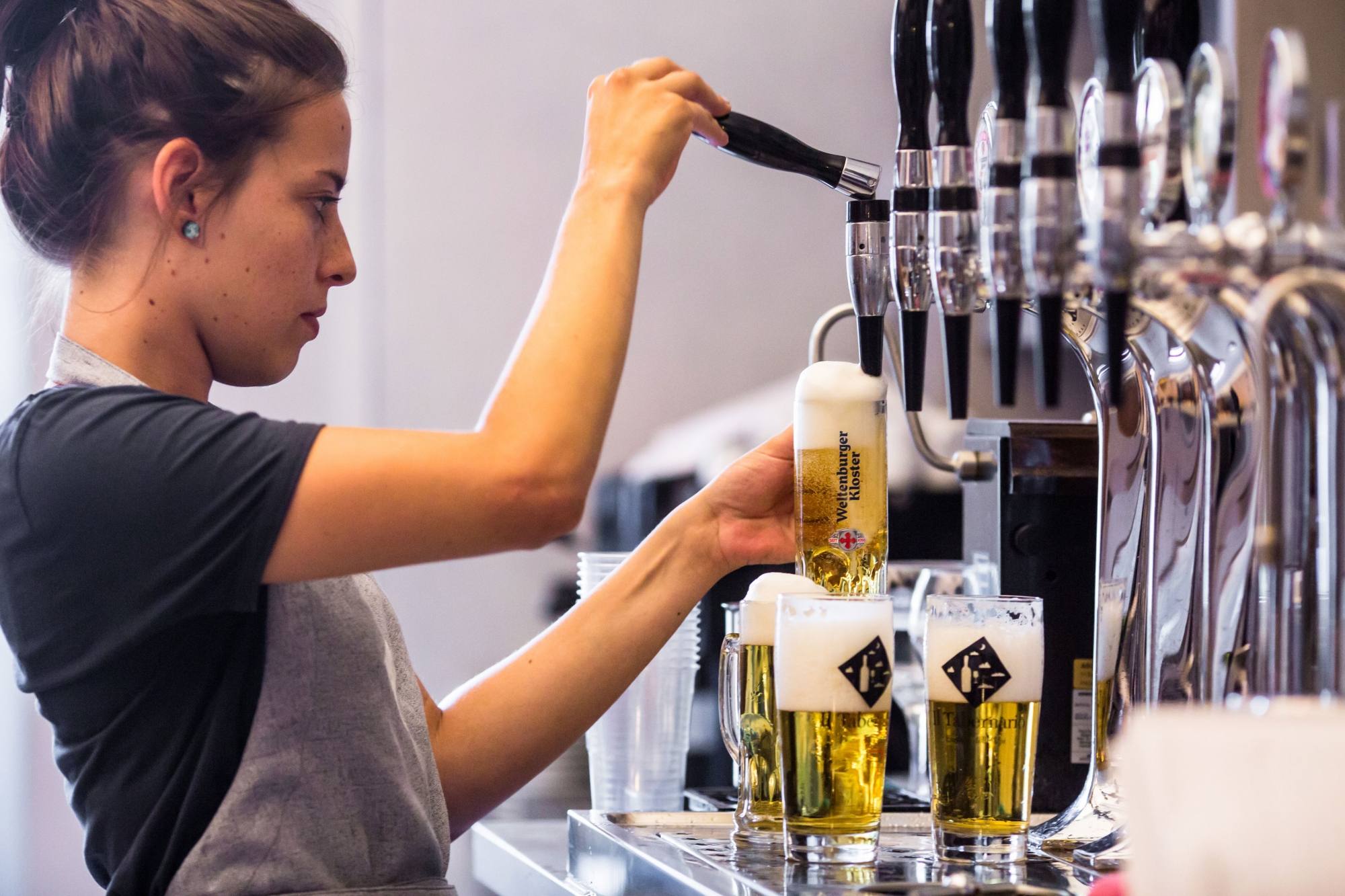 Cartoline dal Tabernario, la birra e lo strapotere americano